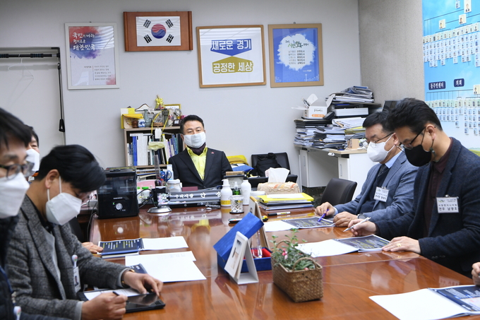 구리시가 철도망 확충 용역 중간보고회에서 ‘GTX-B 갈매역 정차’ 교통문제에 대한 해결방안을 밝혔다. (사진=구리시 제공)