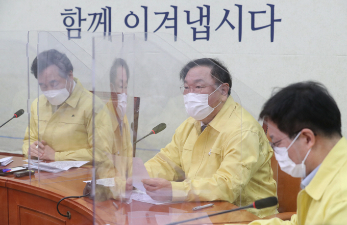 더불어민주당 김태년 원내대표가 1일 오전 서울 여의도 국회에서 열린 최고위원회의에서 발언하고 있다. (사진= 연합뉴스) 