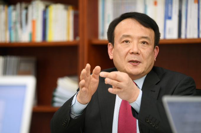 유승경 경기도경제과학진흥원 원장이 4일 경과원에서 인터뷰를 하고 있다. 경기사진공동취재단 2021.2.04