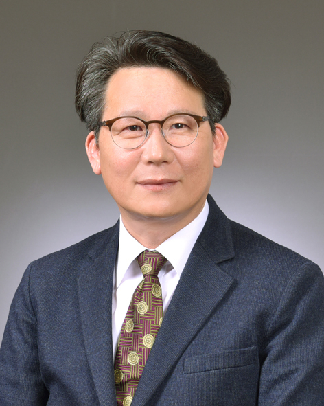 용인문화재단(이사장 백군기)이 공개 모집을 거쳐 정길배 신임 대표이사를 선임했다고 2일 밝혔다. (사진=용인문화재단 제공)