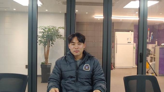 FC안양 유소년 육성팀 김광환 대리 모습 (사진=김도균 수습기자)
