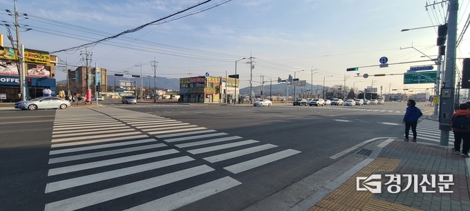 소흘읍 우리병원 사거리, 북에서 남으로 찍은 시점 (사진=문석완 기자)