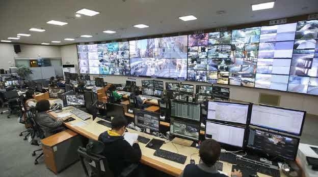 수원시 도시안전통합센터의 CCTV 상황실 모습. (사진=수원시 제공)