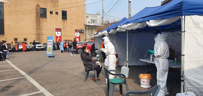 오산시 궐동내에 설치한 코로나 임시선별검사소(사진=오산시 제공)