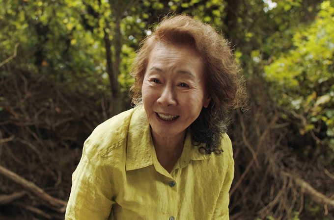 영화 '미나리' 배우 윤여정 스틸컷. (사진=판씨네마 제공)