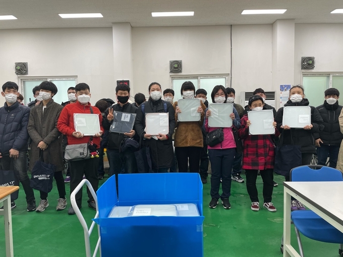 스마트한 건강관리를 위해 러판코리아가 인바디 체중계를 성남시보호작업장에 후원했다. (사진=성남시보호작업장 제공)