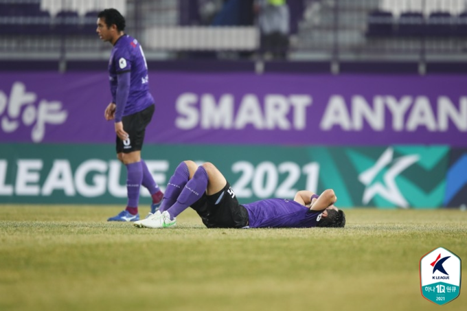FC안양이 대전하나시티즌과의 경기에서 2명이 퇴장당하며 0-1로 패했다. (사진=한국프로축구연맹 제공)