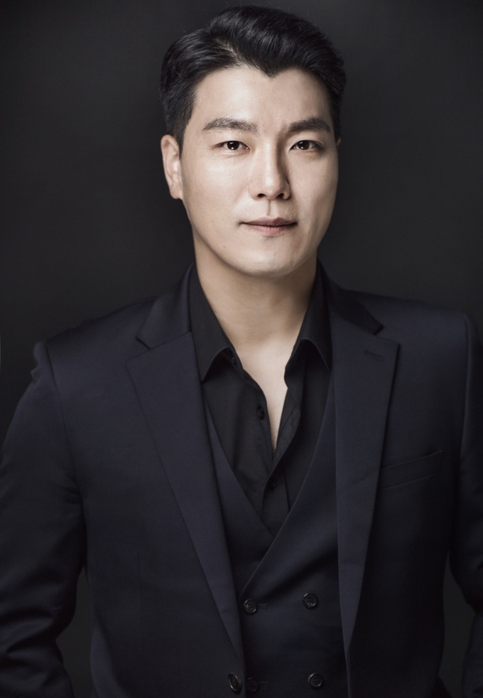 ‘역사잇기 뮤지컬 갈라콘서트 : 뮤지컬 역사 톡! 그날’에서 뮤지컬 배우 양준모는 ‘워치’의 주요 곡들을 부를 예정이다. (사진=국립박물관문화재단 제공)