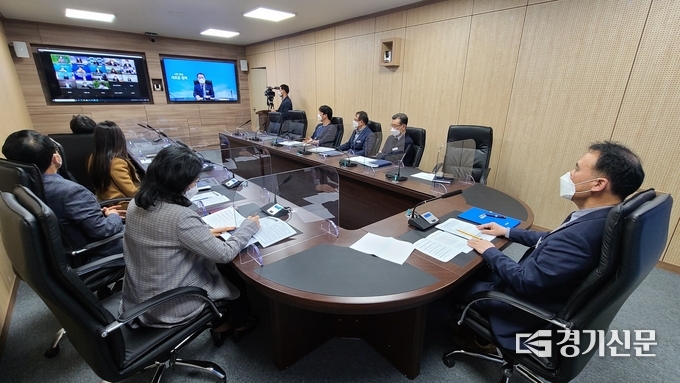 30일 평택시와 환경부는 '스마트 그린도시 비전 선포 및 업무협약'을 체결하고, 탄소중립 이행에 공동으로 앞장서기로 했다. (사진=평택시 제공)