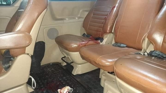지난달 31일 미얀마 신한은행 현지 여성 직원 A씨가 퇴근 도중 군경의 총격을 맞고 2일 숨졌다. 사진은 A씨가 피격 당한 차량 내부의 모습. (사진=미얀마나우(MyanmarNow)