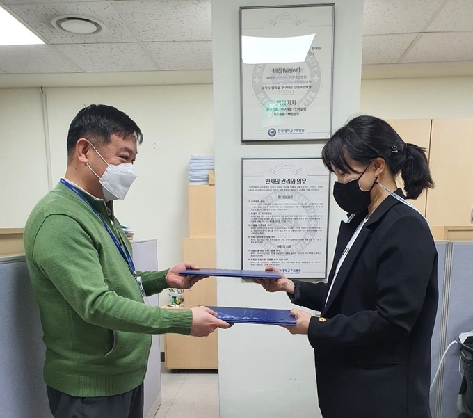 남양주보건소는 6일 한양대학교구리병원과 치매조기검진사업을 위한 업무협약을 체결했다.(사진=남양주시 제공)