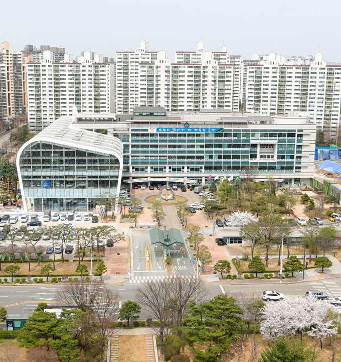 오산시청 앞에 조성된 오산자연생태체험관. (사진=오산시 제공)