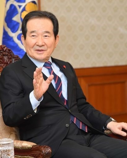 정세균 - ì ì¸ê·  ì´ë¦¬ íë³´ìë ì´ì  6ì  6ì¹ ë¹ëí 3ì°¨ë¡ Dj ê¶ì ë¡ ì ê³ ìë¬¸ ë§¤ì¼ê²½ì  : 박그네와 함께 캠핑에 나선 정세균.