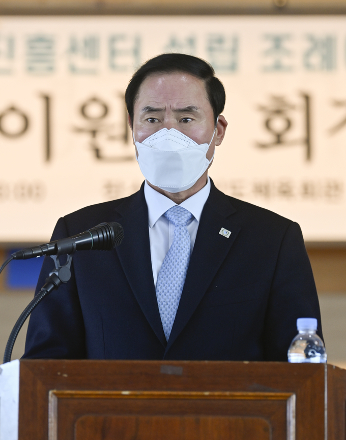 지난 3월 31일 경기도 체육진흥센터 설립 조례에 관한 기자회견을 연 이원성 회장의 모습 (사진=황준선 기자)