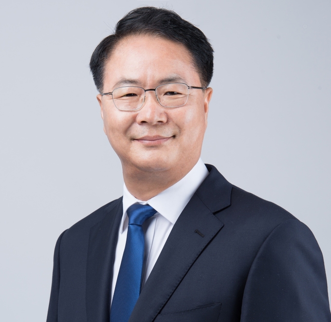 송주명 민주주의학교 상임대표·한신대 교수