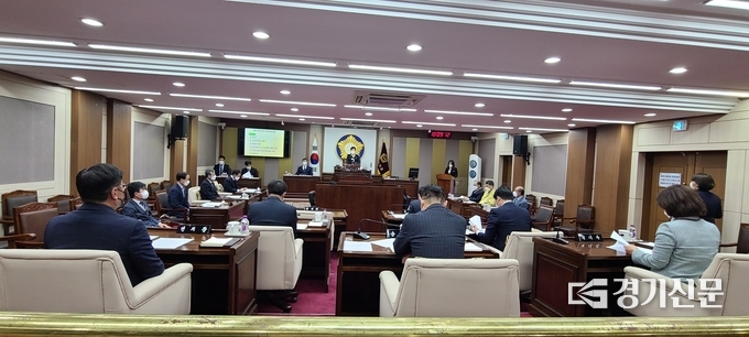포천시의회 제157회 임시회 개회식이 열리고 있다. (사진=문석완 기자)