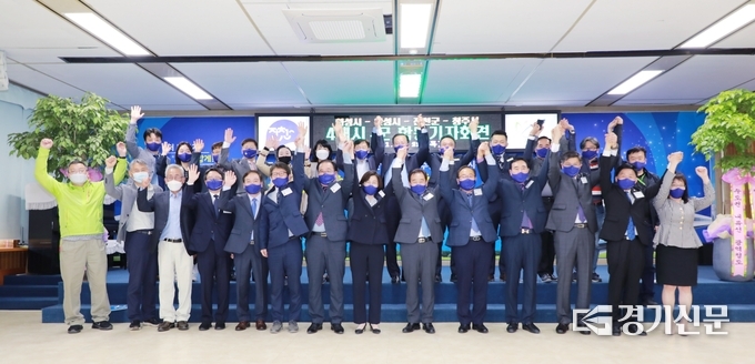김보라 안성시장은 수도권내륙선의 제4차 국가철도망구축계획 반영을 위해 안성‧화성‧진천‧청주시 4개 시‧군 합동 기자회견에 참석했다.(사진제공=안성시)