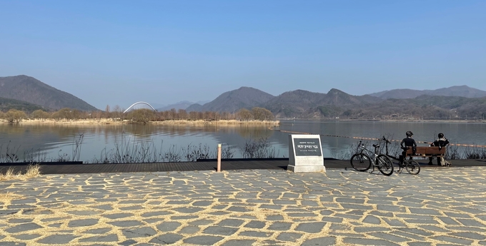 북한강 자전거길 밝은광장 인증센터(사진=남양주시 제공)