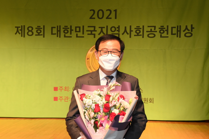 대한민국 지역사회 공헌부문에서 대상을 수상한 이희창 의원. (사진=이호민 기자)