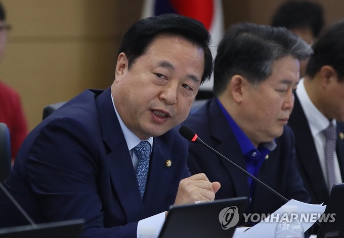 <strong>더불어민주당 김두관 의원. (사진=연합뉴스 제공)</strong>