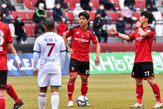 부천FC1995가 오는 2일 오후 4시 부천종합운동장에서 부산아이파크와 2년 만에 맞대결을 갖는다. (사진=부천FC1995 제공)
