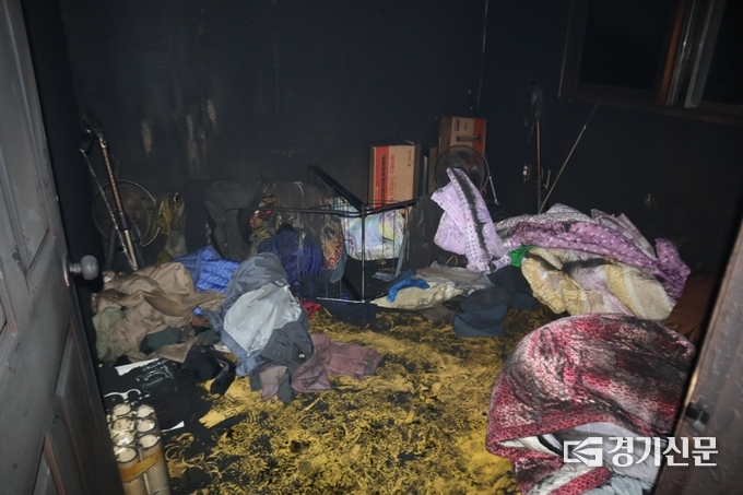 소화된 이후 주택 내부의 모습 (사진=포천소방서 제공)