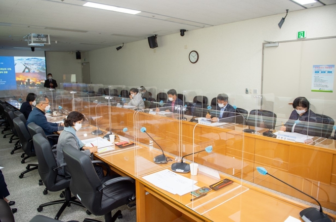 환경교육도시 추진을 위해 마련된 토론회의 모습 (사진=용인시 제공)