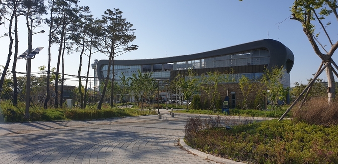 남양주시가 경기도시공사로부터 오는 6월 인수하게 될 '지금 푸른물센터'. (사진= 이화우 기자)