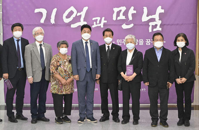 14일 이천 민주화운동기념공원 제1 전시관에서 1991년 5월 투쟁 30주년을 맞아 경기신문 후원 기획전시 '기억과 만남'이 개최됐다. (사진=황준선 기자)