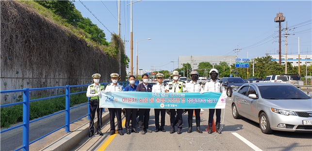 시흥경찰서가 이륜차 소음 위반 행위 및 교통법규 위반에 대한 집중 단속에 나섰다. (사진=시흥경찰서 제공)