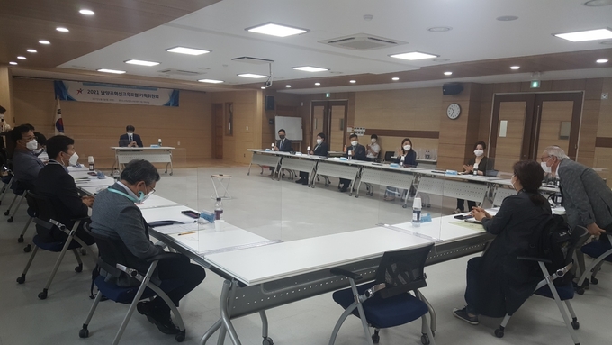 구리남양주교육지원청이 ‘남양주혁신교육포럼 기획위원회’ 개최했다. (사진=구리남양주교육지원청 제공)