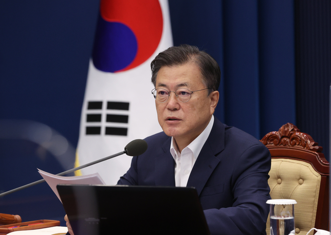  문재인 대통령이 6일 청와대에서 열린 국무회의에서 발언하고 있다. (사진=연합뉴스)