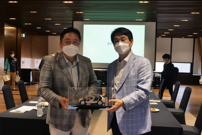 더불어민주당 대권주자인 박용진 의원이 6일 현대 모터스튜디오를 방문했다. (사진=박용진 의원실)
