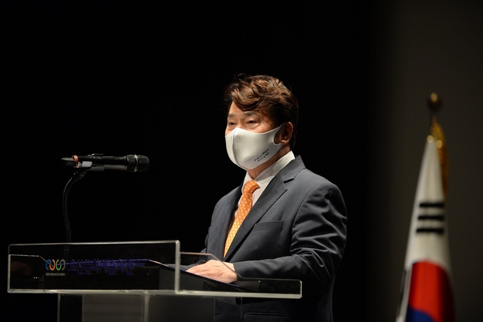 송영만 경기도의회 의원(민주당·오산1)은 지난 10일 오산도시경제시민연구소’를 공식 출범을 선언하고 있다..(사진=오산도시경제시민연구소 제공)