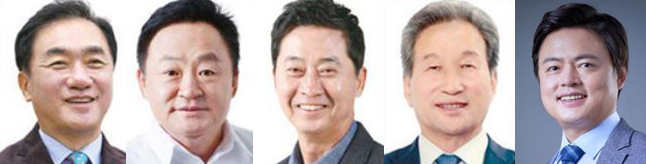 왼쪽부터 정장선 평택시장, 임승근 전 평택시의회 의원, 김기성 전 시의회 부의장, 오명근 경기도의회 의원, 김현정 평택을지역위원장. (사진=경기신문 DB)