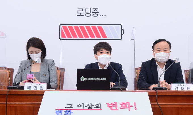 국민의힘 이준석 대표가 26일 오전 서울 여의도 국회에서 열린 최고위원회의에서 발언하고 있다. 사진=연합뉴스 