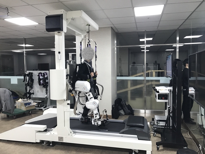남양주시는 한국로봇산업진흥원이 주관하는 ‘2021년 로봇 활용 사회적 약자 편익 지원 사업’ 공모에 최종 선정됨에 따라 경기북부 지역 지자체에서는 처음으로 로봇 재활 사업을 추진한다고 밝혔다.(사진=남양주시 제공)