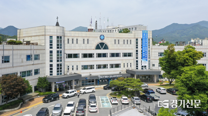 가평군청 전경. (사진=황준선 기자)