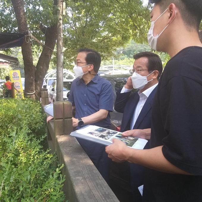 안양예술공원 불법시설물이 현장단속에 적발됐다.