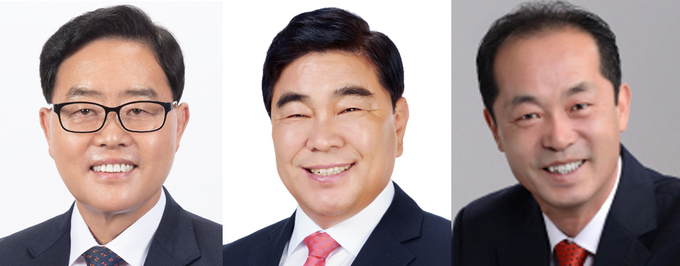 왼쪽부터 강수현 전 양주시 교통안전국장, 이흥규 전 경기도의회 의원, 박길서 전 양주시의회 의장. (사진=경기신문 DB)