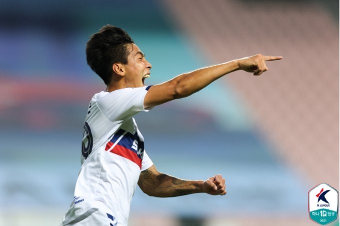 수원FC가 전북현대를 상대로 2-2 무승부를 거웠다.(사진=한국프로축구연맹 제공)