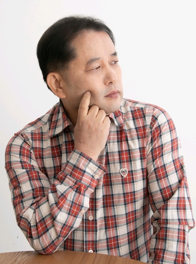 이건행 시인