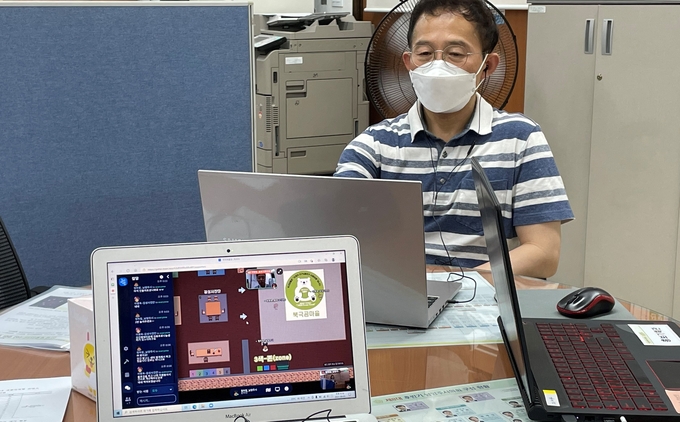 남양주시는 지난 1일 메타버스 플랫폼에서 남양주 SNS 서포터즈와 함께 ‘신세계로(SSG-ro) go! go!’라는 타이틀로 모임을 열었다. (사진=남양주시 제공)