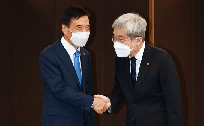 이주열-고승범 회동…가계대출·집값 제동 걸릴까 (사진=연합뉴스/자료사진)