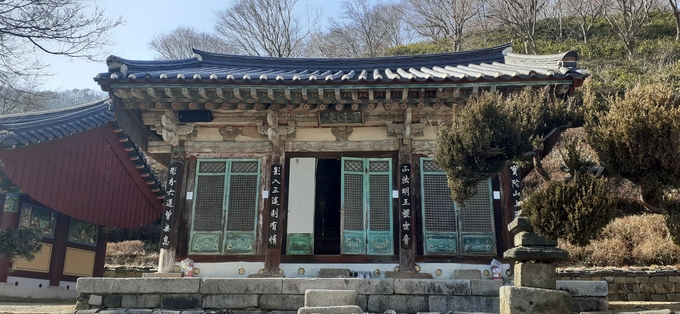 안성 칠장사 원통전 (사진 = 경기도 제공)