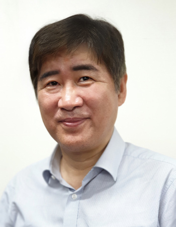 방현석 소설가·중앙대 교수
