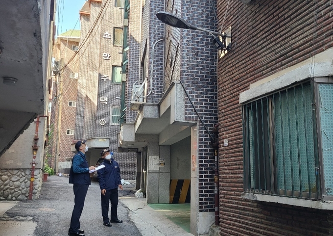 남양주남부경찰서는 명절인 추석연휴를 맞아 빈집털이, 강·절도 등 범죄에 선제적으로 대비, 연휴가 끝나는 22일까지 ‘추석절 특별방범활동’을 추진한다.(사진=남양주남부경찰서 제공)