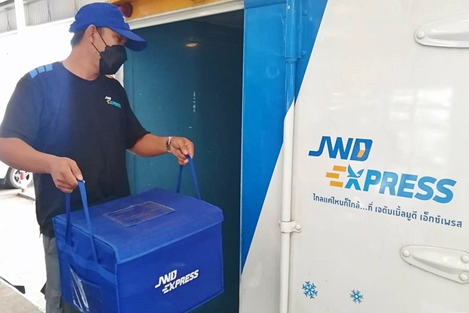태국 CJ Logistics 콜드체인 배송 작업 모습 (사진=aT)