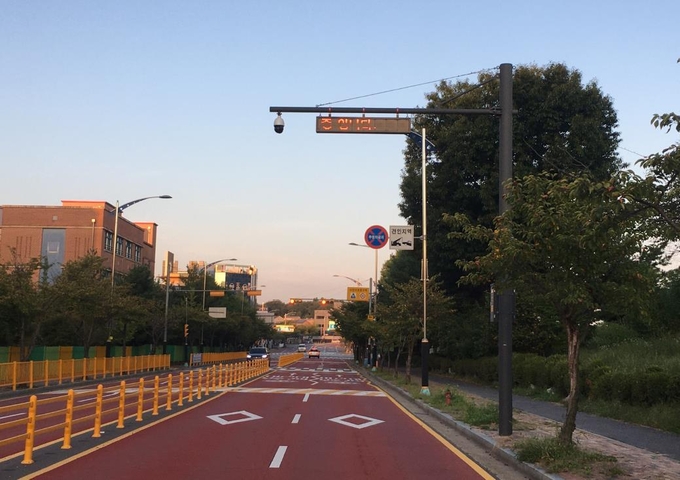 파주시가 초등학교 앞에 설치한 CCTV. (사진=파주시 제공)