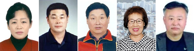 제33회 동두천시 `시민의 장` 수상자. 왼쪽부터 손복자, 김석훈, 김시형, 김정희, 김기수씨. (사진= 동두천시 제공)